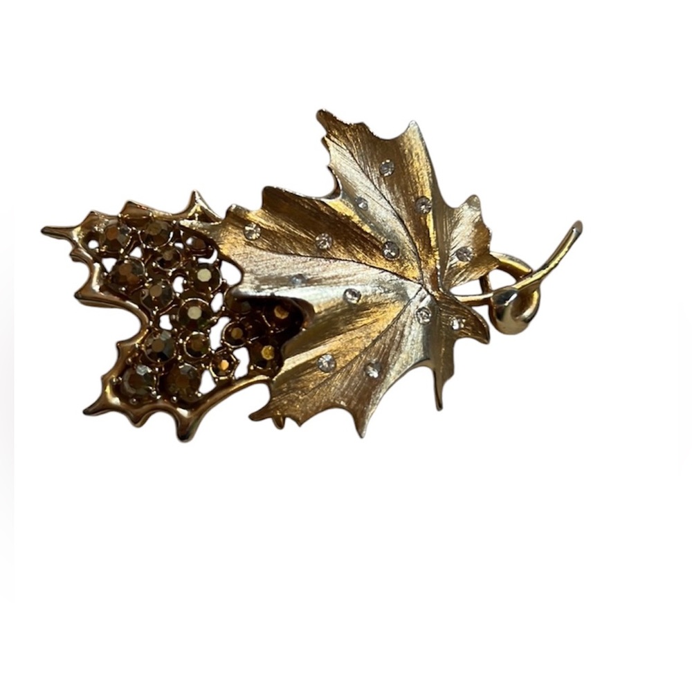 Sarah Cov vintage big brooch gold leafs